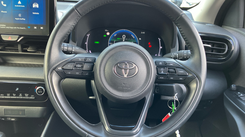 Toyota Yaris 1.5 Hybrid Design 5dr CVT Hybrid Hatchback